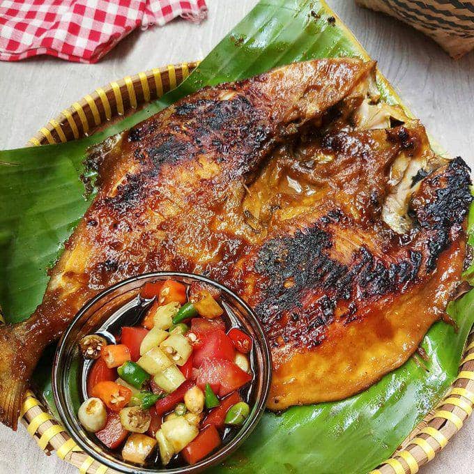 Mbak Lili's Gurame Soup: The Secret Flavor That Makes Cilacap Residents Queue